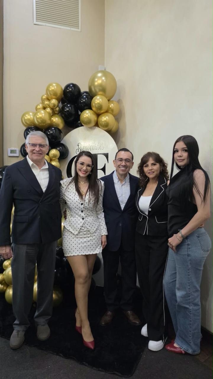 Adolfo Siller con directivos de C&F